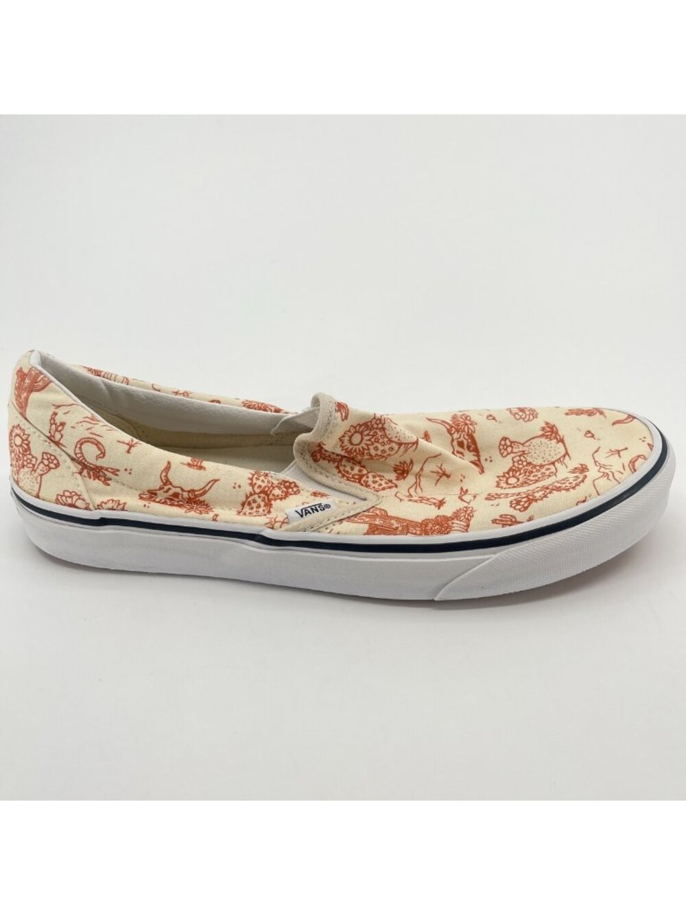 Vans Classic Slip-On Desert Vibes Mens Size 10.5 Cream Athletic Shoes Sneakers